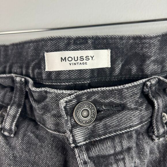 Moussy Vintage Durango Mid Rise Distressed Cut Off Shorts - Picture 4 of 8